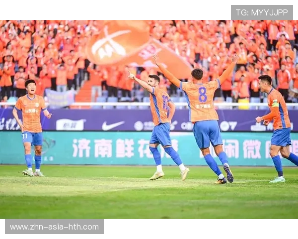 中超-瓦科建功泽卡头球破门 泰山2-1胜十人津门虎，中超瓦卡索