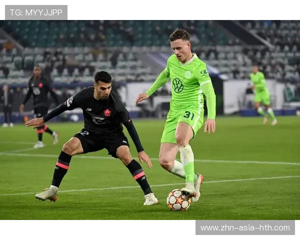 德甲多特外线连拉,前场威胁直逼球门——边线冲击力背后的装备力量与训练秘籍